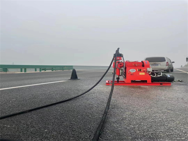 安次马路路基路面开裂下沉注浆加固灌浆