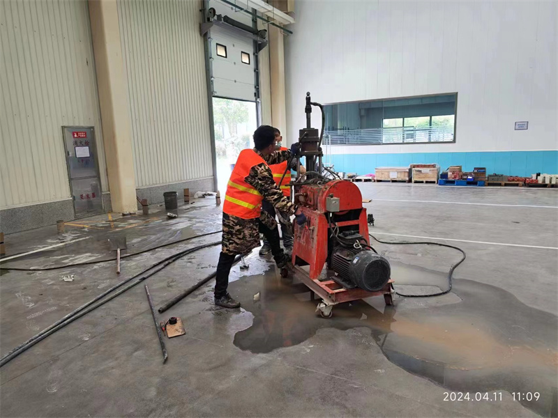 安次厂房地面下沉塌陷注浆加固施工